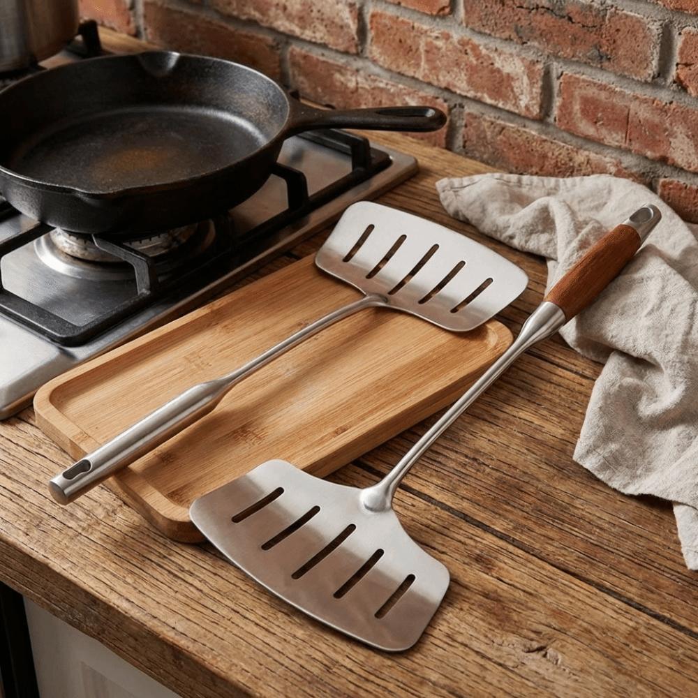 Kitchen Utensils Stainless Steel Fish Turner Non-Stick Hollow Flipping Spatula Non-Scratch Long Handle Steak Turner Camping