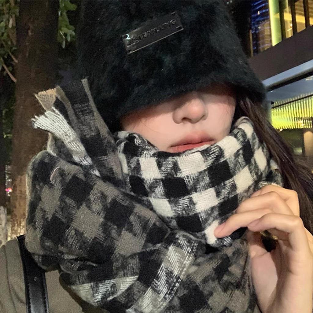 Tonglu Scarf Women's Houndstooth Shawl Dual-purpose Korean Version Versatile Warm New Winter Senior Student Scarf