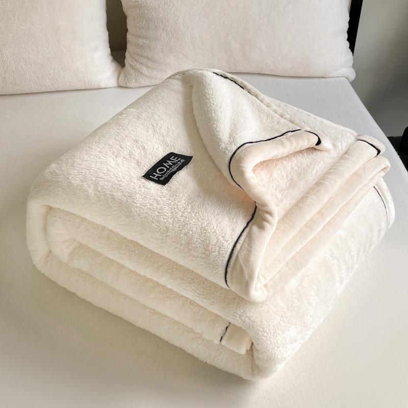 Luxurious Thick Half-Sided Plush Blanket for Autumn & Winter - Perfect for Sofa or Office Naps
