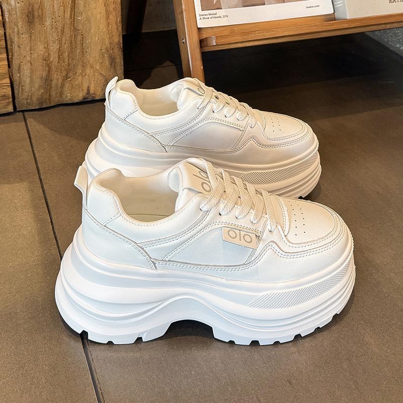 Muffin dicksoled höhenerhöhende Leder kleine weiße Schuhe Damen Herbst neue vielseitige leichte Schnür-Sport- und Freizeitschuhe