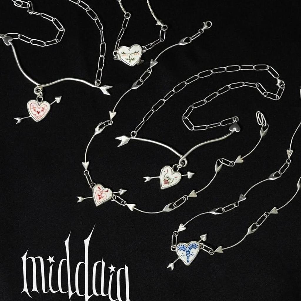 Retro Arrow-Through-Heart Necklace: Personalized Paperclip Chain, 18K Colorfast Copper, European/American Design Fashion.