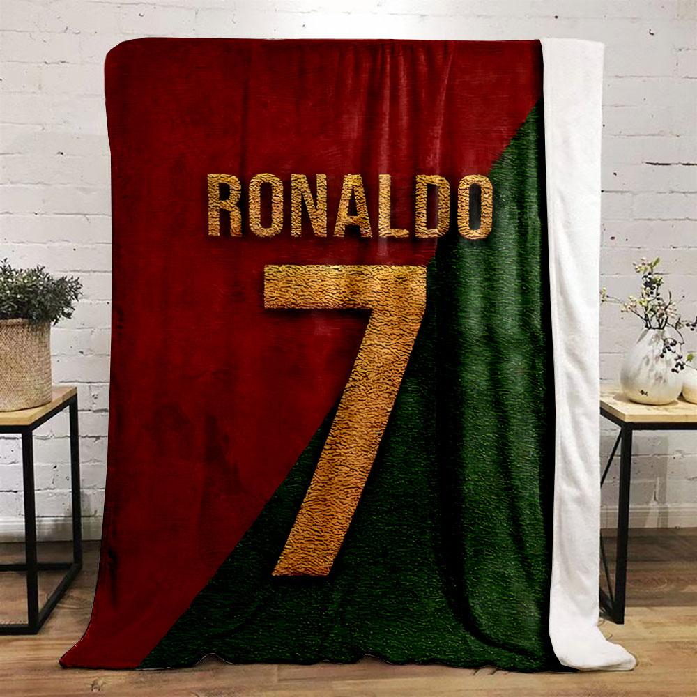 Texturierter "Ronaldo 7" auf einem diagonal geteilten roten und grünen Hintergrund. Decke für alle Jahreszeiten Mittagspause Überwurf Geschenk