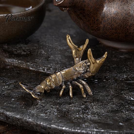 Unique Desktop Decoration Brass Lobster Figurine, Multifunctional Ornament for Tea Pet Lid Rest Brush Desk Organizer Pens And Brushes Holder