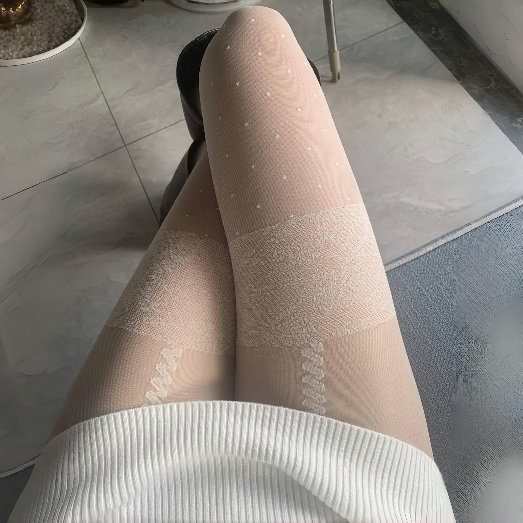 1 пара женских ультратонких шелковых чулок в белый горошек, с Т-образным усилением, сексуальные, с имитацией подвязок, с кружевной строчкой, колготки One Size белый