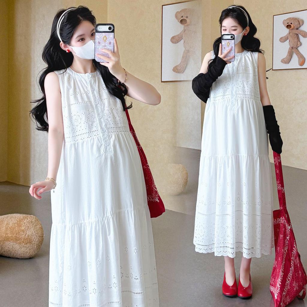 2026 Summer Korean Style Slimming Embroidered Dress