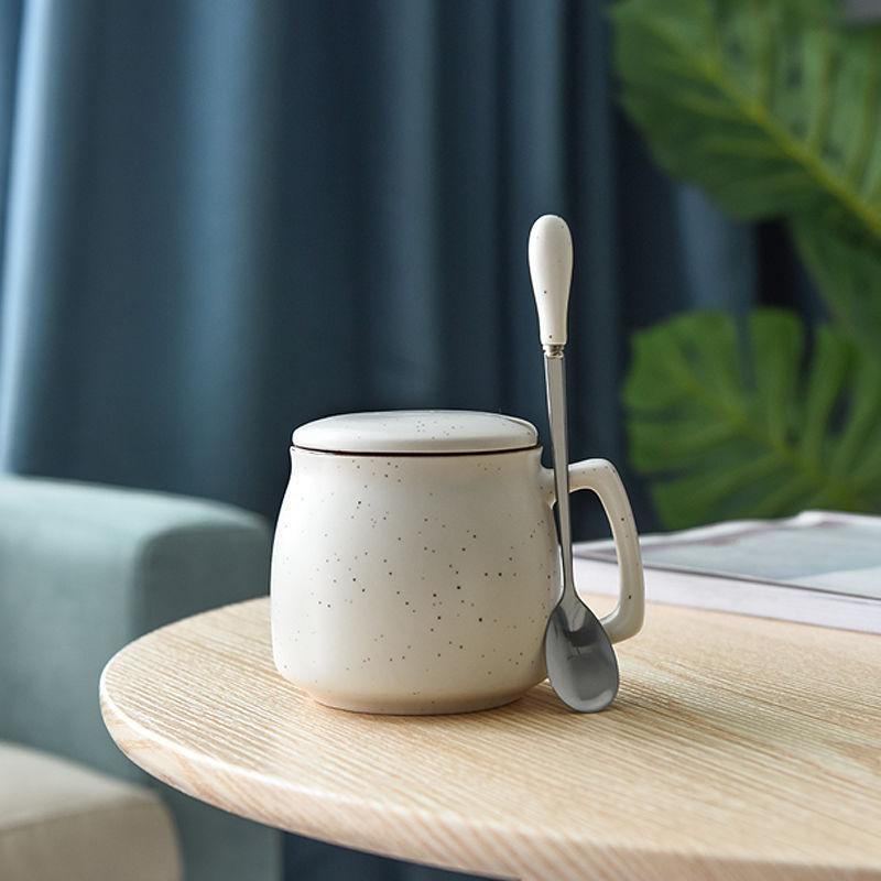 Kubek ceramiczny śniadaniowy z pokrywką łyżka Kreatywny kubek do kawy z mlekiem Prosty kubek na wodę do domowego biura