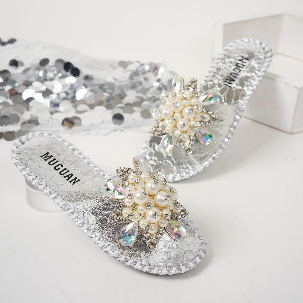 Aphixta New Gold Crystal Flower Slippers Women Summer Round Toe Shoes Outdoor Flat Heel Bling Slides Big Size43 Luxury Flip Flop