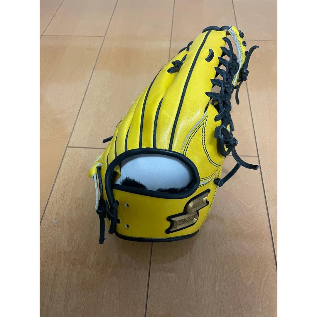 Used SSK Pro Edge Outfield Gloves
