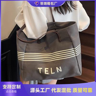 Large-capacity Canvas Bag Women's Autumn and Winter Versatile New Shoulder Bag College Students Commuting Tote Bag