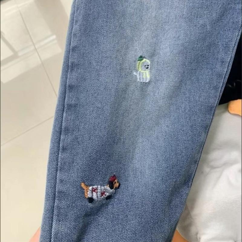 Kids Pants Cartoon Embroidery Boys Loose Jeans Soft Casual Denim Trousers Children Outwear Girls Pants For 2-7 Years