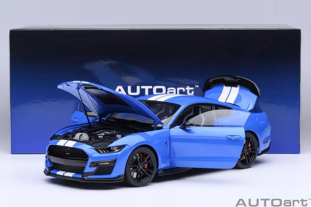AUTOart Ford Mustang Shelby GT500 Finished Model 73094 1/18 (Blue/White Stripe)