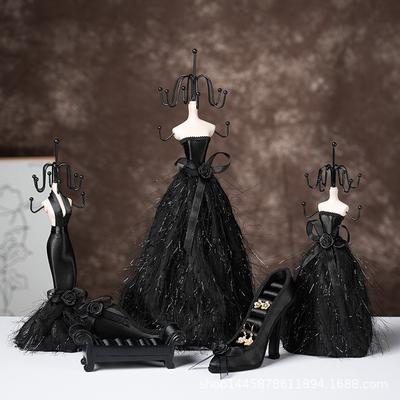Meier High-end Black Home Window Display Jewelry, Earrings, Studs, Rings, Bracelets, and Necklaces