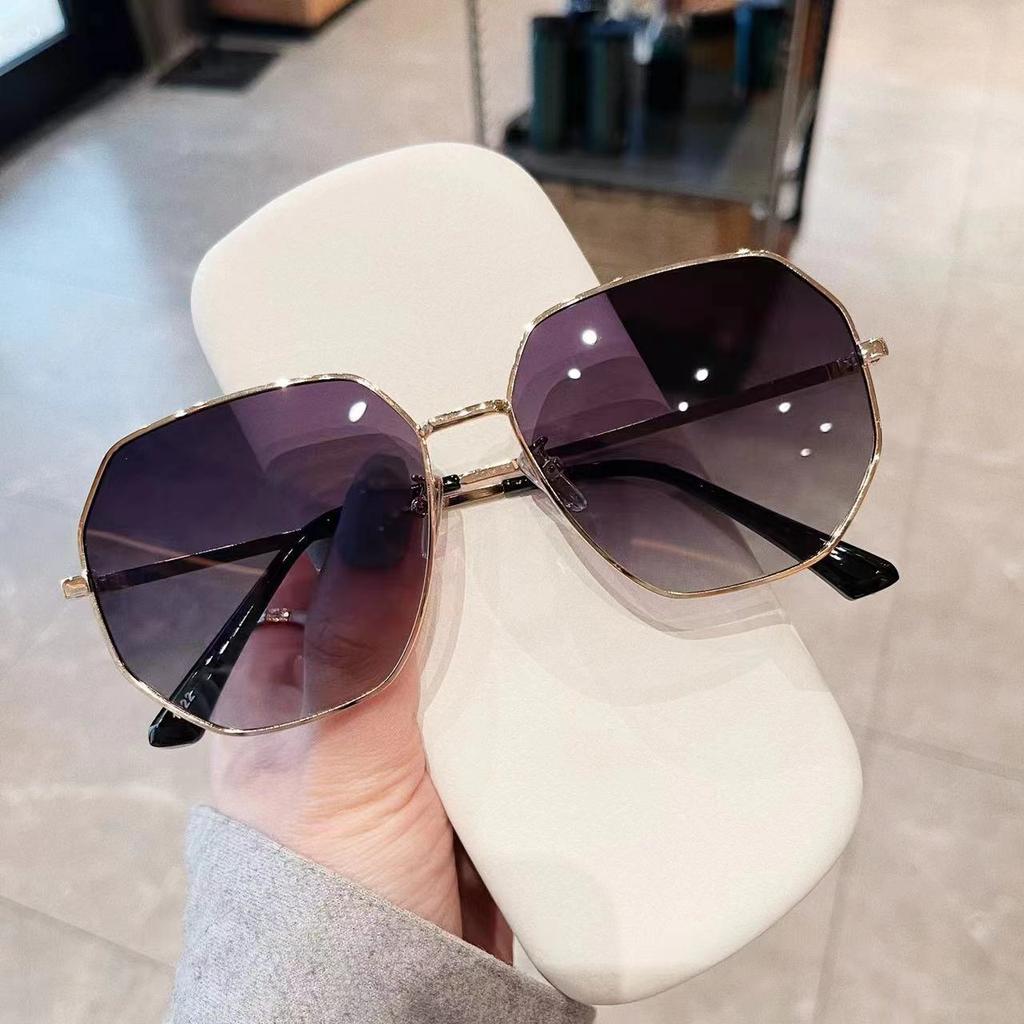 Unisex Sunglasses, Enlarged And Widened, Big Face, Thin, Uv-Proof Sunglasses, Metal Driving Sunglasses