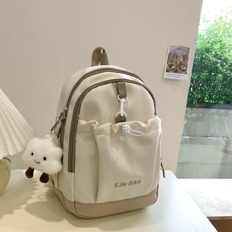 High-quality Polyester Backpack Trendy And Spacious For Books And Essentials