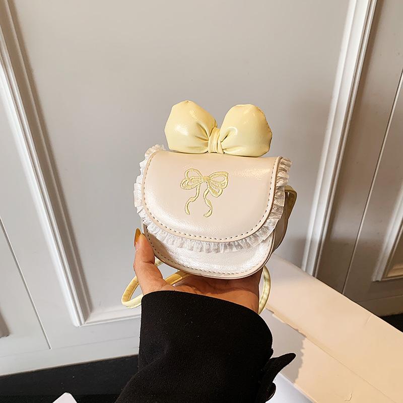 Single shoulder premium sense niche sweet bow lace saddle bag simple commuter messenger bag