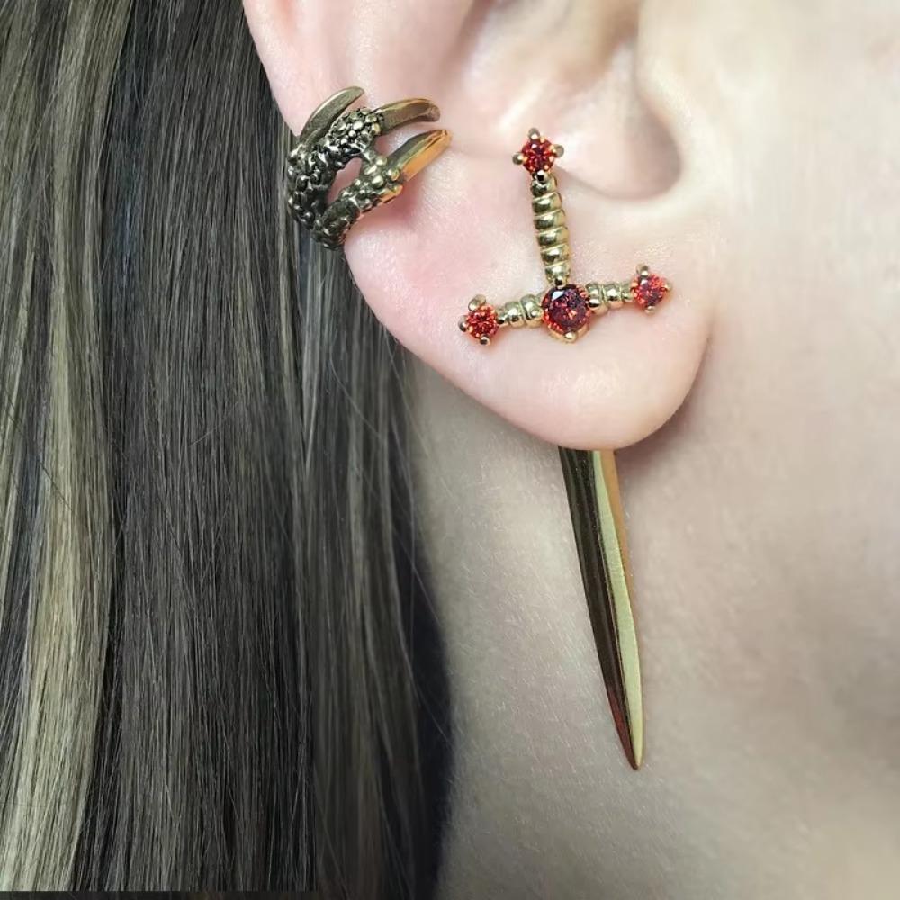 Fashion Punk Jewelry Cool Sword Gothic Kinitial Piercing Earrings for Women Men Gothic Crystal Ear Jacket Dagger Studs Earring