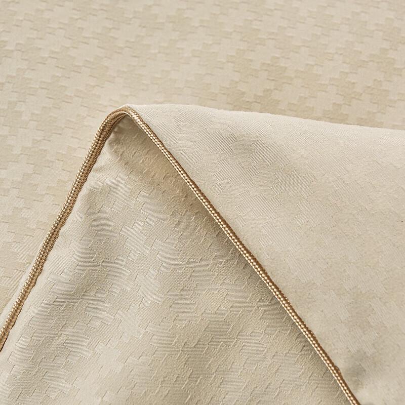 FIRS Houndstooth Jacquard Soybean Fiber Quilt