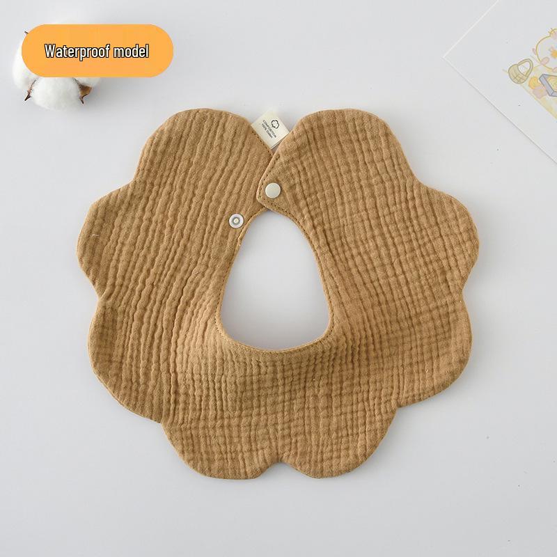 Dwustronny, wodoodporny śliniaczek dla niemowląt w stylu koreańskim z płatkami, wykonany w 100% z gazy bawełnianej