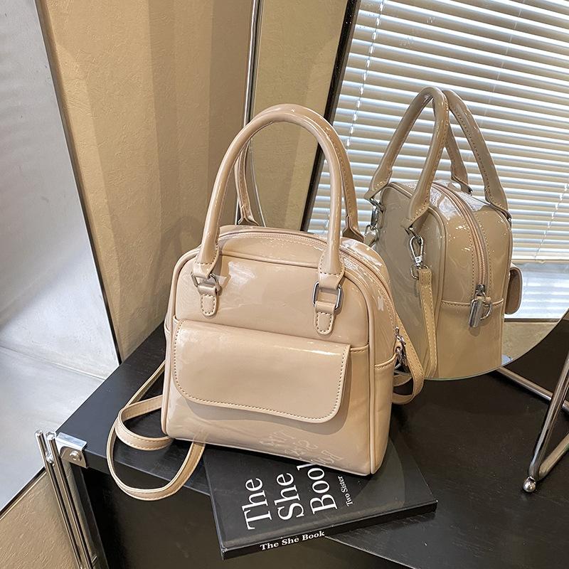 

Small retro handbag bag women s new high-end mini backpack niche backpack