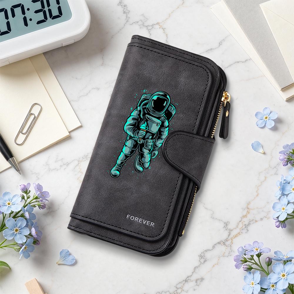 Fashion Astronaut Print Long Wallet Portable Card Holder Purse for Daily Use