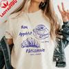 T-shirt da Donna Bon Appetit Pasticceria Parigi Francia Caffè Francese Croissant Grafica Cotone Estetica Amante del Cibo Parigino Top