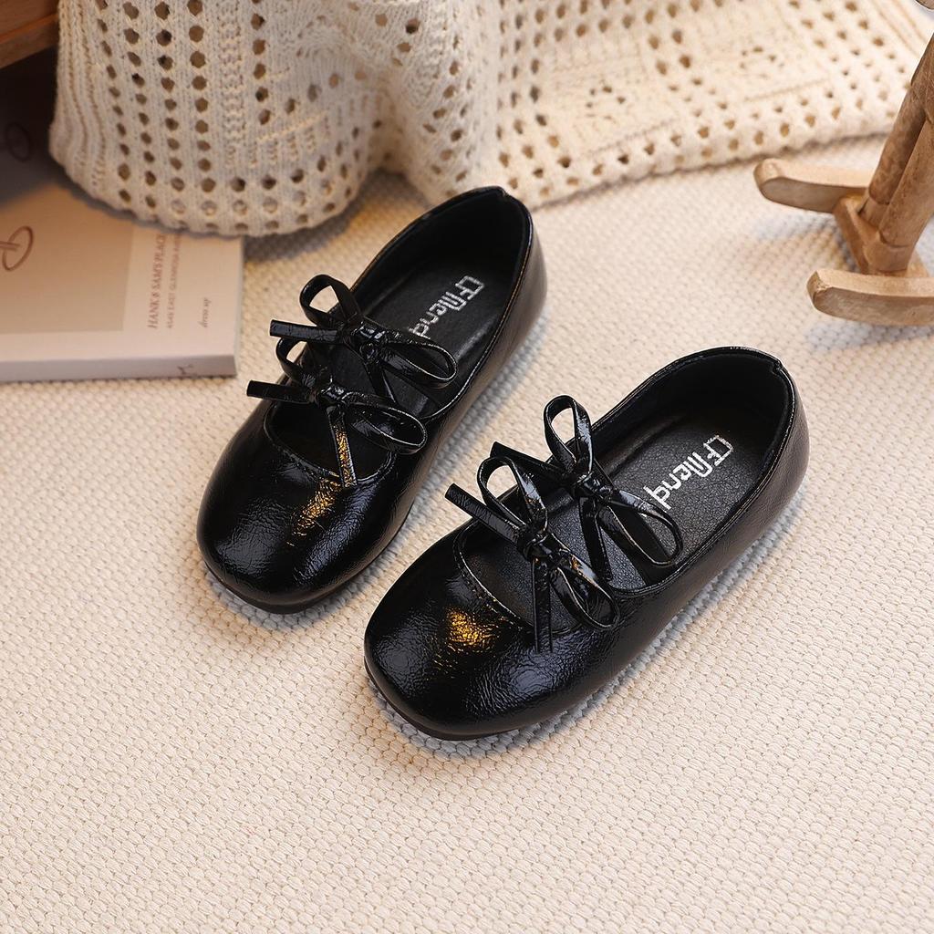 Scarpe da Principessa con Fiocco Autunno 2025: Dolce, Luminoso Pelle Stile Coreano per Bambine