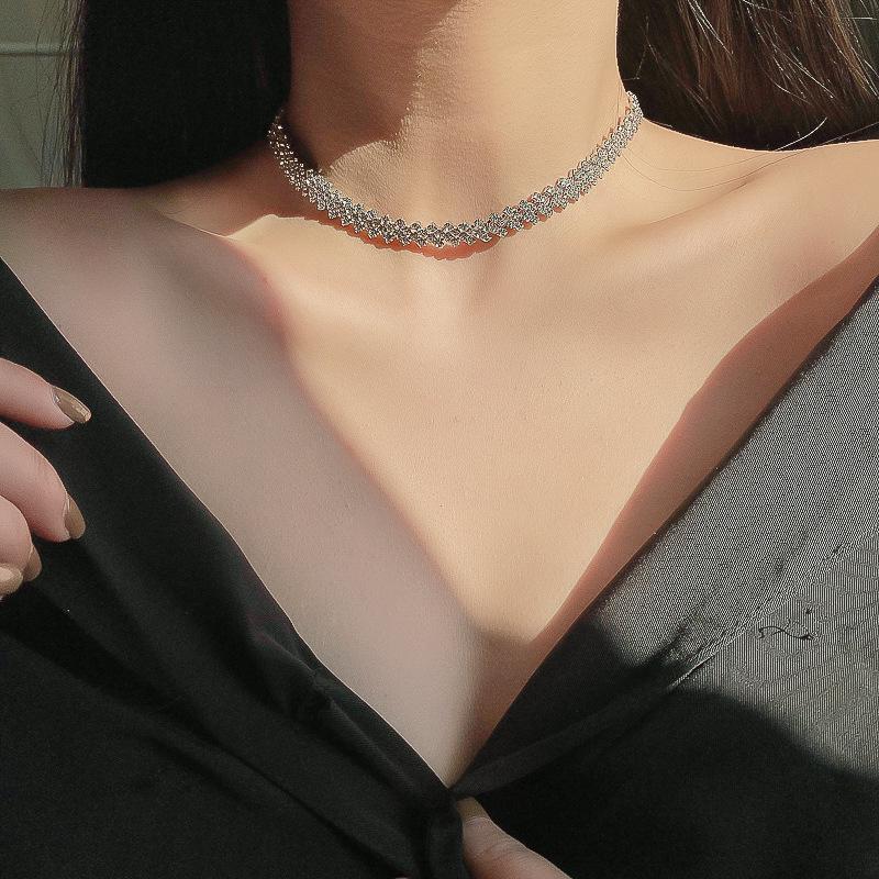 Elegant Full Diamond High-End Choker Necklace for Women - Trendy Clavicle Chain