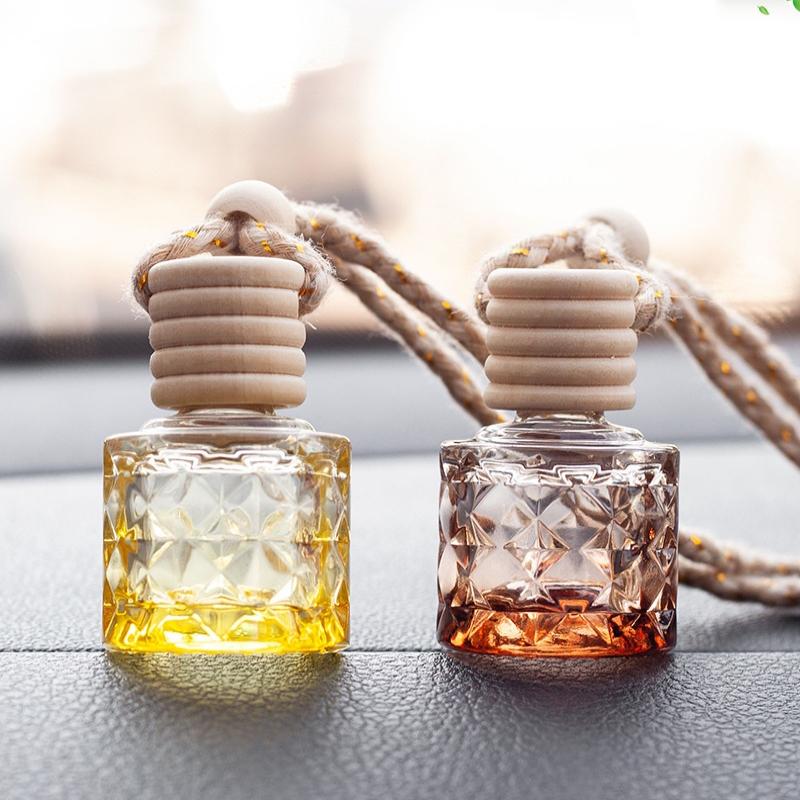 1Pcs Refillable Car Essential Oil Diffuser Bottle Empty Car Air Freshener Pendant Perfume Glass Bottle With Wooden Caps
