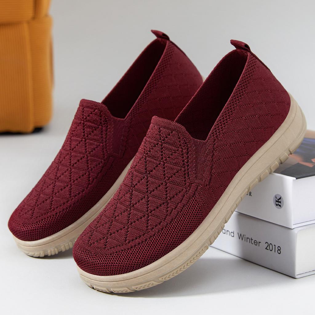 Women's Shoes Spring Slip On Cloth Shoes Low Top Flat Shoes Soft Bottom Comfortable Versatile Mom Shoes Casual Soft Walking All Day Sneakers