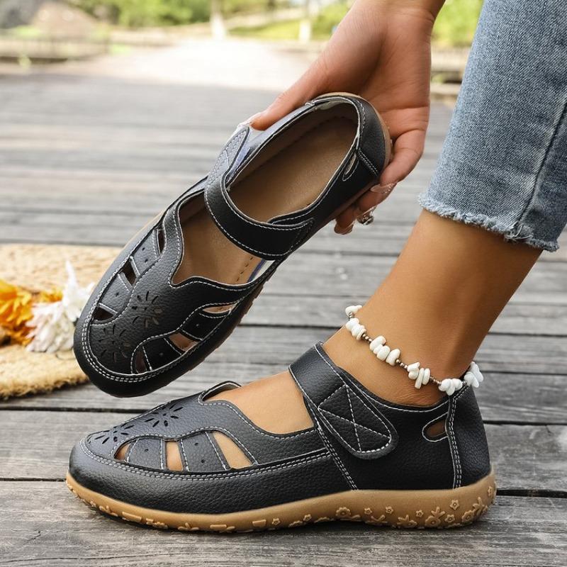 Fashion 2025New Summer Women Sandals Ladies Sandals Comfortable Flats Walking Sandals Covered Toe Beach Shoes Woman Footwear