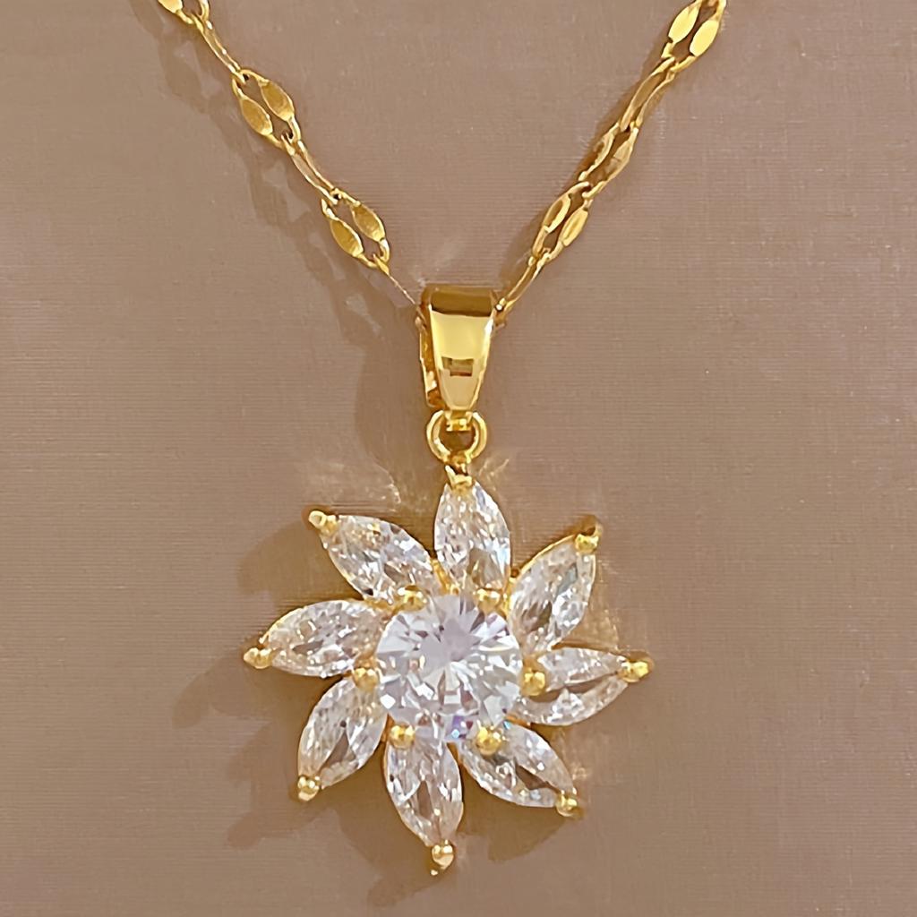 A pair of zirconium-inlaid copper flower pendants, women's fashion jewelry earrings, versatile, light luxury, naturalism, floral design