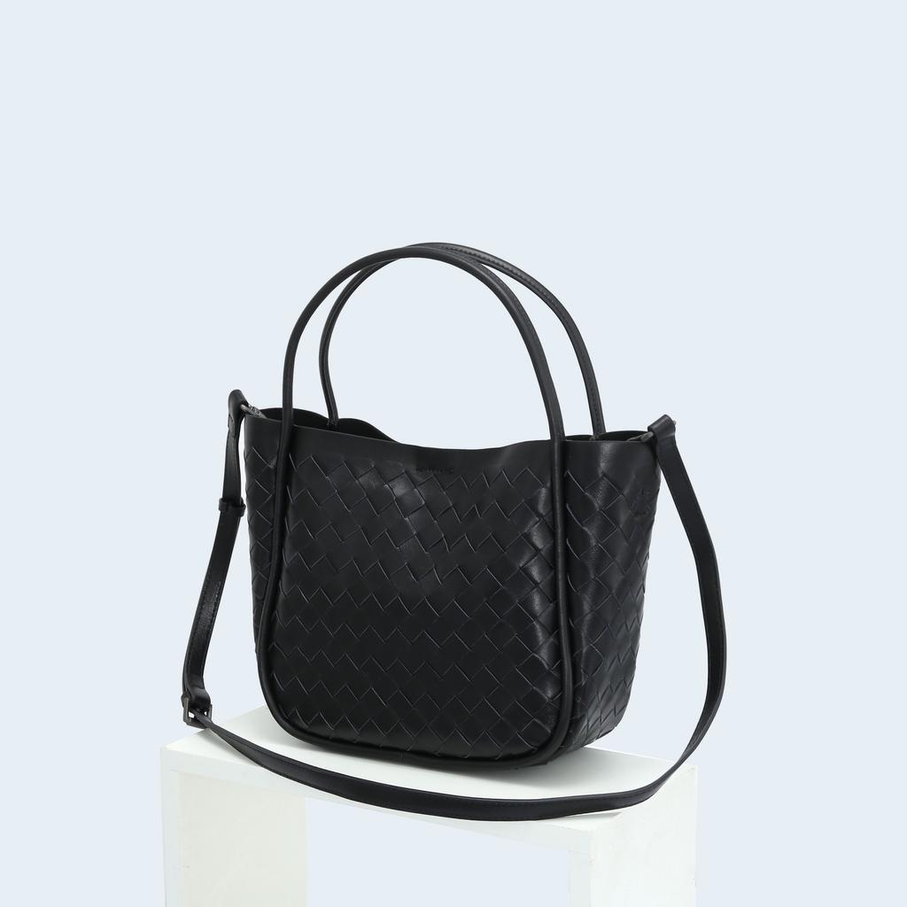 Soft Sheepskin Hand Woven Hand-held Vegetable Basket One Shoulder Crossbody Baozi Mother Bag High-end Genuine Leather Women's Bag