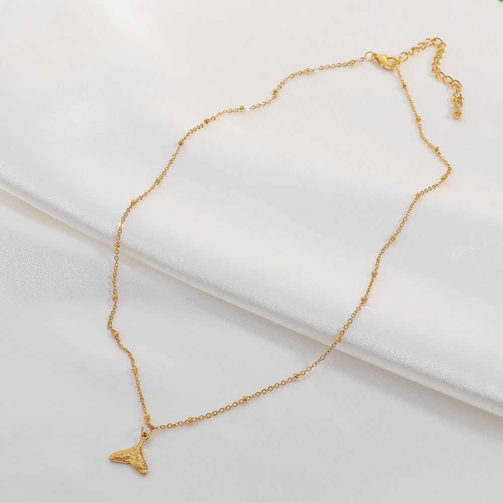 Hot-selling European and American popular ultra-fine stainless steel collarbone chain fashion light luxury baroque pearl pendant necklace