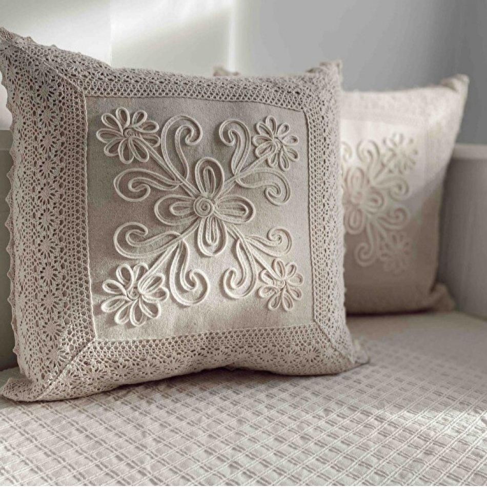 2 Stück handgefertigte authentische Kissenbezüge aus Baumwolle