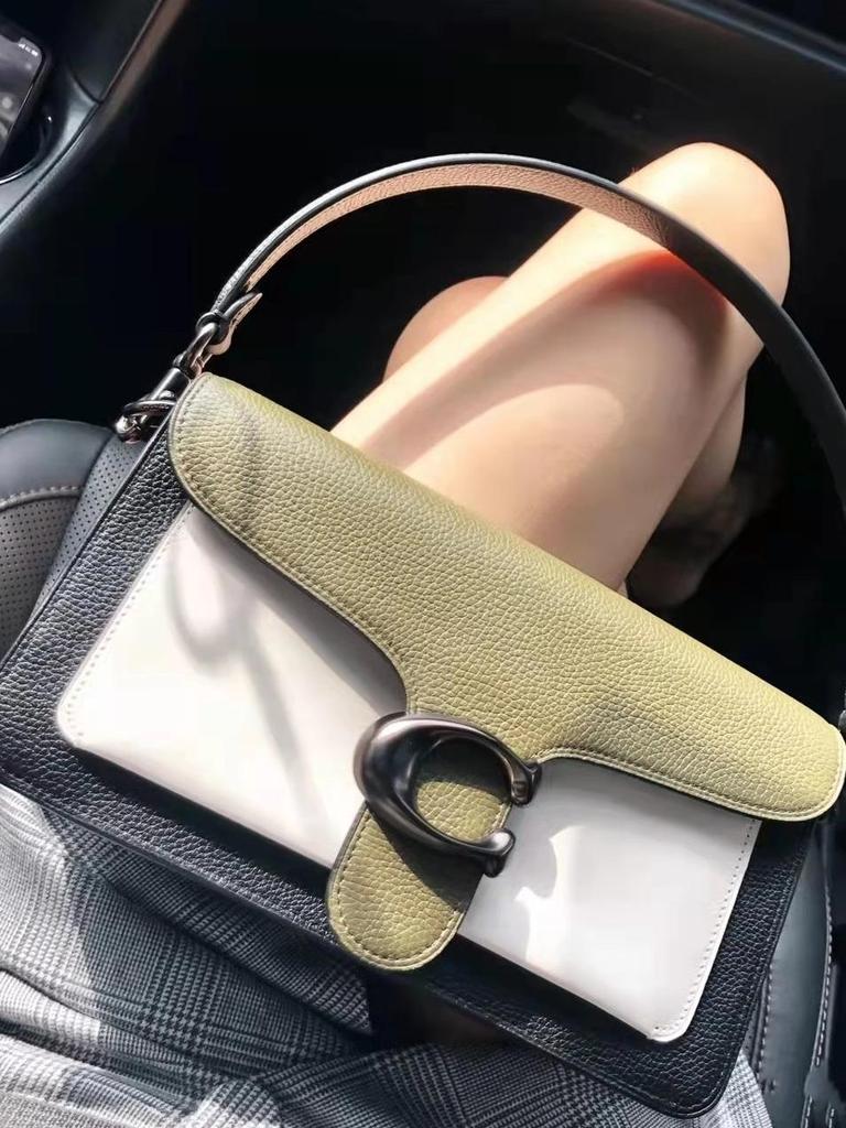 Dámská crossbody kabelka 2024 z pravé kůže - Design obálky Dionysus s texturou liči