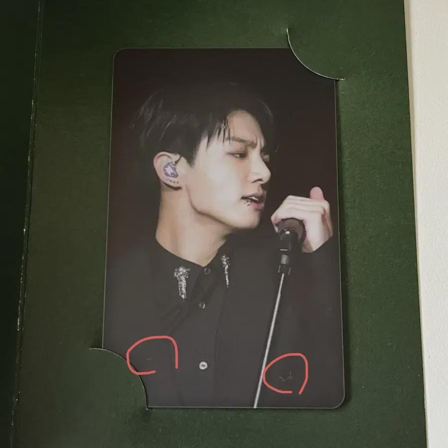 

Фотобилет на Золотую выставку Bangtan Jungkook