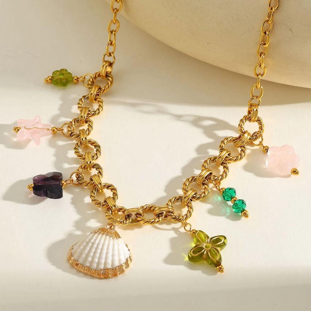 European & American Ocean Beach Style 18K Gold Seashell Pendant Necklaces for Women, Stainless Steel, Light Luxury.