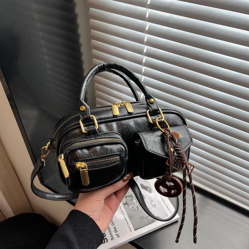 

Biker Style Y2K Top-handle Bags For Women Fashi Essentials Shoulder Cross Body Bost Bag 2026 Latest Luxury Designer Handbags 23x11.5x7cm чёрный