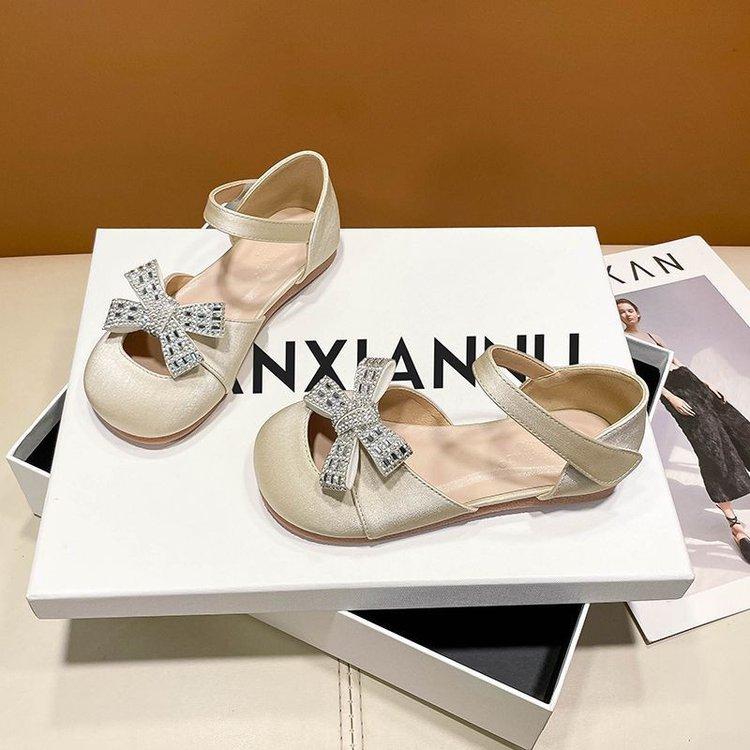 

Сандалии с закрытыми носками для девочек, детские полусандалии, мягкая подошва, модная обувь для маленьких детей, спортивная обувь с бантом, все подходит 24 абрикосовый