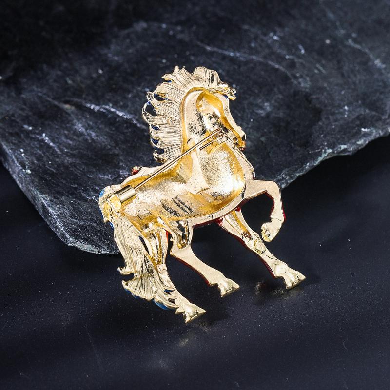 Exquisite Rhinestone Running Horse Brooches For Women Men 4-Color Enamel Animal Brooch Pins Year Of The Horse Party Jewelry Gift