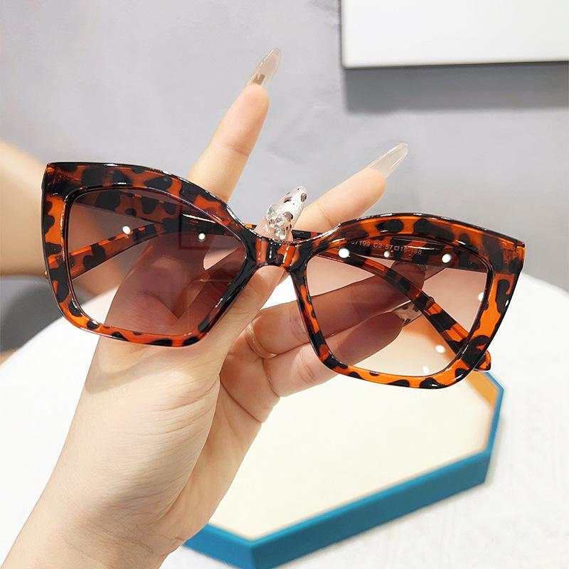 JYL TS Sunglasses Women UV Protection Slim Face 97199 A-8503 бледный серебристый