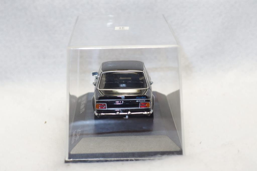 MINICHAMPS 2002 Turbo Black PMA 1/43 (433022205) (Kyosho)