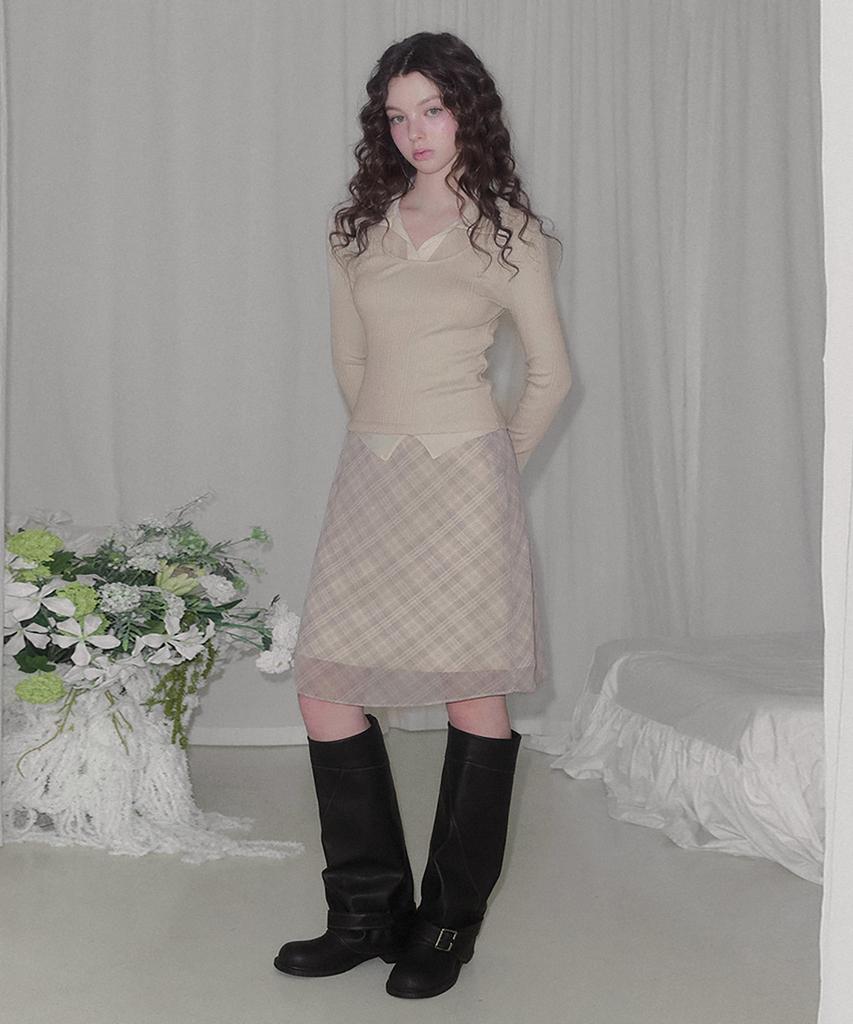 Teuwi Lebel See-Through Collar Ribbed Long Sleeve T-Shirt