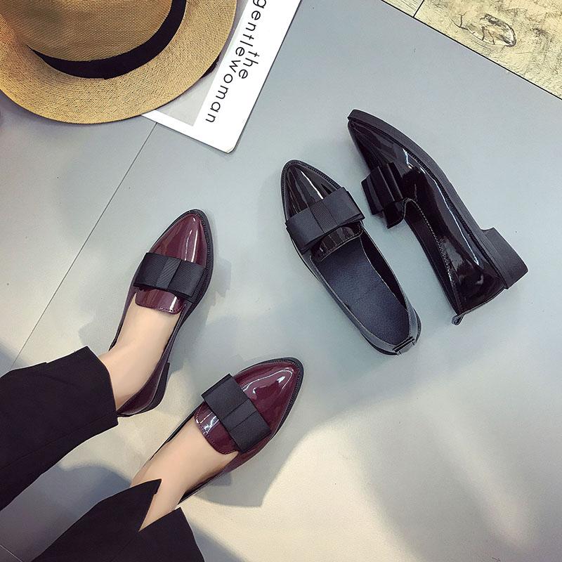 New Women's Loafers Bow Decor Pointed Toe Flat Shoes for Women Patent Leather Shallow Mouth Commuter Daily Casual Shoes