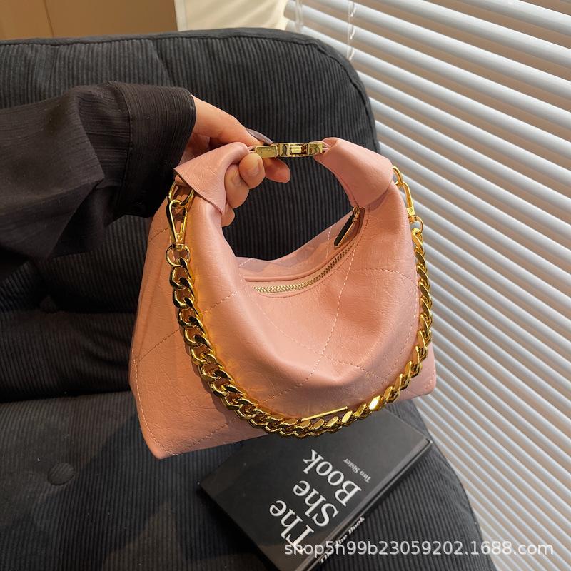 Niche design textured commuter portable women's bag spring new retro diamond chain crossbody dumpling bag