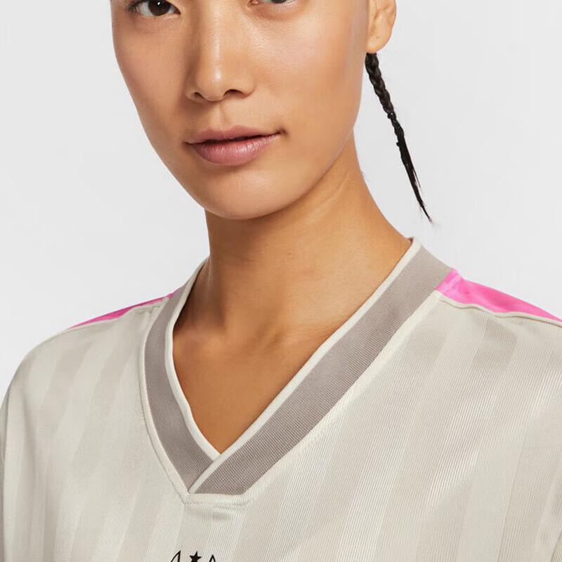 Nike Women's Sport Casual Short Sleeve T-Shirt