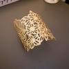 European & American Pleated Metal Bangle: Elegant Cold-Style Bracelet with High-End Luxury Design