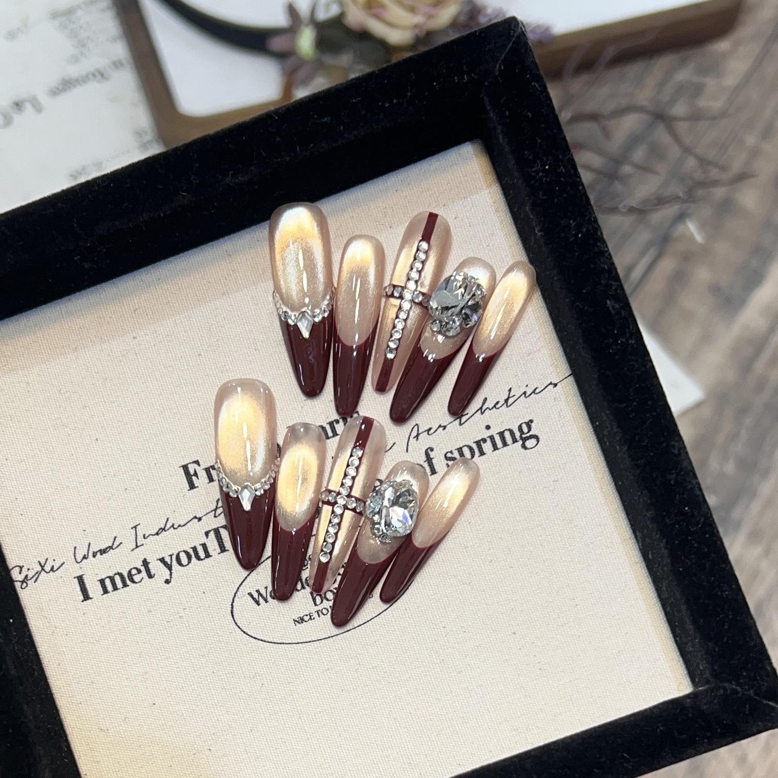 

Ношение брони с высококлассным чувством кошачьего глаза, ручная работа, накладки для ногтей, красный французский, сверкающие мелкие бриллианты, съемные накладки-броня Medium M