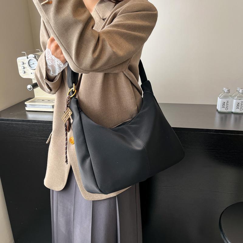 Velkokapacitní dámská retro taška přes rameno, měkká kožená taška do podpaží