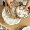 Heat Resistant Non-Slip Placemat for Dining Table Washable Woven Linen Straw Table Mat Heat Insulation Round Coaster Mat